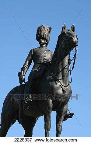 Stock Photo - Statue Of Highland Soldier, Princes Street, Edinburgh, Scotland, Uk. Fotosearch