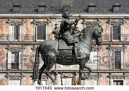 Statue Of King Philip Iii, Plaza Mayor, Madrid, Spain View Large Photo Image Stock Image - Statue Of King Philip Iii, Plaza Mayor, Madrid, Spain. Fotosearch