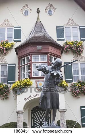 Statue Of Mozart Playing Violin, St. Gilgen, Salzkammergut, Austria View Large Photo Image Stock Image - Statue Of Mozart Playing Violin, St. Gilgen, Salzkammergut, Austria. Fotosearch