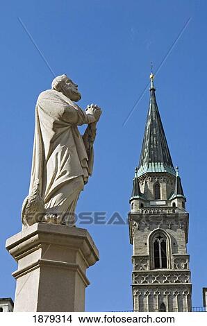 Picture - Statue Of St Peter And Collegiate Church, Close Up. Fotosearch