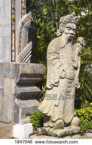 Statue Outside Amarindra Winitchai Hall At Royal Grand Palace In Rattanakosin District; Bangkok, Thailand View Large Photo Image Stock Photograph - Statue Outside Amarindra Winitchai Hall At Royal Grand Palace In Rattanakosin District; Bangkok, Thailand. Fotosearch