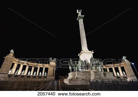 Statues Of Hungarian Kings On Heroes' Square At Night, Budapest, Hungary View Large Photo Image Stock Image - Statues Of Hungarian Kings On Heroes' Square At Night, Budapest, Hungary. Fotosearch