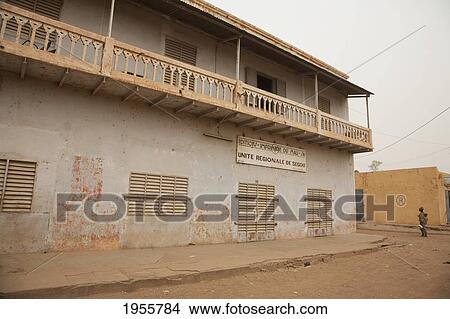 Picture - Street Scene In Segou, Mali. Fotosearch