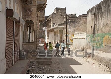 Street Scene, Nawalgarh, Rajasthan, India View Large Photo Image Picture - Street Scene, Nawalgarh, Rajasthan, India. Fotosearch