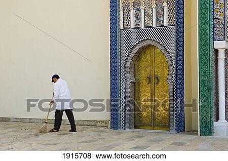 Street Sweeper Outside Royal Palace View Large Photo Image Stock Photo - Street Sweeper Outside Royal Palace. Fotosearch