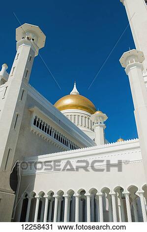 Stock Image - Sultan Omar Ali Saifuddien Mosque; Bandar Seri Begawan, Brunei. Fotosearch