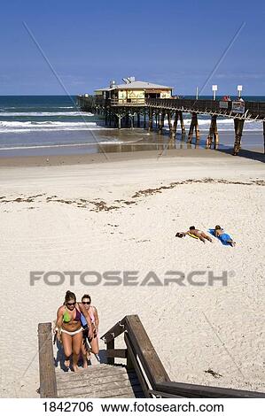 Sunglow Fishing Pier; Daytona Beach, Florida, Usa View Large Photo Image Stock Photograph - Sunglow Fishing Pier; Daytona Beach, Florida, Usa. Fotosearch