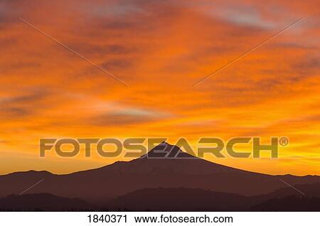 Sunrise Sky Over Mt. Hood; Portland, Oregon, Usa View Large Photo Image Stock Image - Sunrise Sky Over Mt. Hood; Portland, Oregon, Usa. Fotosearch