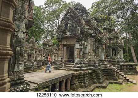 Stock Image - Temple of Phimeanakas, built in the tenth Century by Rajendravarman and after rebuilt by Suryavarman II, Angkor; Siem Reap, Cambodia. Fotosearch