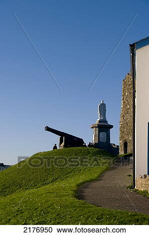 Tenby, Dyfed, Wales, Uk View Large Photo Image Stock Image - Tenby, Dyfed, Wales, Uk. Fotosearch