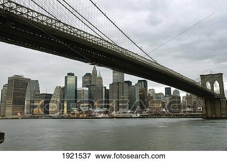 Stock Photo - The Brooklyn Bridge And Lower Manhattan. Fotosearch