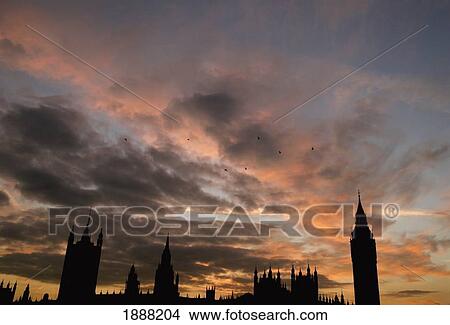 The Houses Of Parliament At Dusk View Large Photo Image Picture - The Houses Of Parliament At Dusk. Fotosearch
