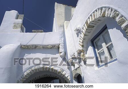 Picture - The Island Capital, Hora. Fotosearch