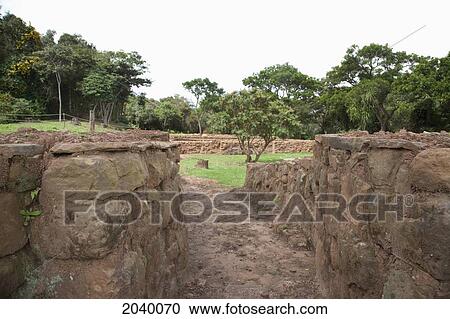 The Market Area Of Pascana, El Fuerte De Samaipata, Santa Cruz Department, Bolivia View Large Photo Image Stock Image - The Market Area Of Pascana, El Fuerte De Samaipata, Santa Cruz Department, Bolivia. Fotosearch
