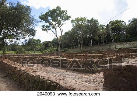 The Market Area Of Pascana, El Fuerte De Samaipata, Santa Cruz Department, Bolivia View Large Photo Image Stock Image - The Market Area Of Pascana, El Fuerte De Samaipata, Santa Cruz Department, Bolivia. Fotosearch