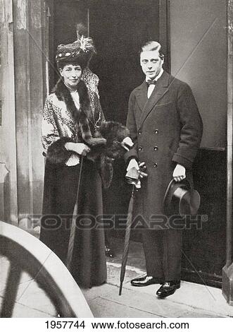 Picture - The Prince Of Wales, Later King Edward Viii, With Queen Alexandra At The Christening Of Lady Patricia Ramsay's Son. Edward Viii, Edward Albert Christian George Andrew Patrick David, Later The Duke Of Windsor, 1894. Fotosearch
