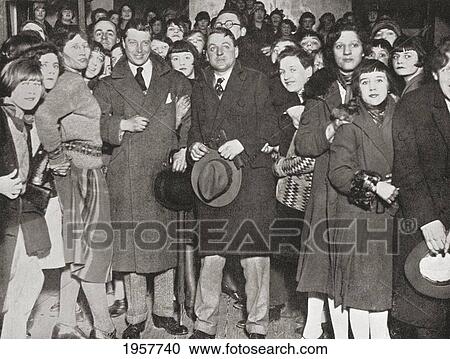 Stock Image - The Prince Of Wales, Later King Edward Viii, On A Visit To Pell Street Club, Cable Street, East End, London, England In 1927. Edward Viii, Edward Albert Christian George Andrew Patrick David, Later The Duke Of Windsor, 1894. Fotosearch