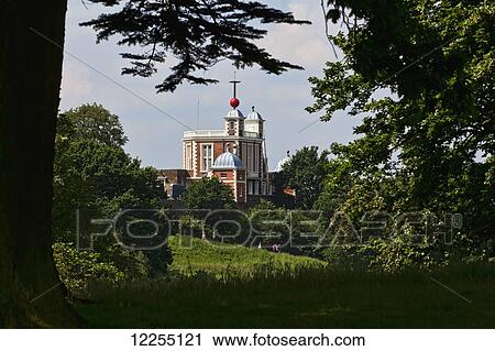 Stock Image - The Royal Observatory in Greenwich Park during summer; London, England. Fotosearch