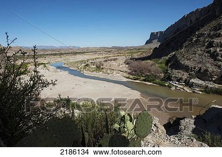 Picture - The Santa Elena Canyon Trail, Big Bend National Park, Texas, Usa. Fotosearch