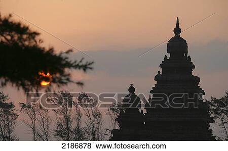 THE SHORE TEMPLE MAHABLIPURAM/MAMALLAPURAM TAMIL NADU INDIA View Large Photo Image Stock Photo - THE SHORE TEMPLE MAHABLIPURAM/MAMALLAPURAM TAMIL NADU INDIA. Fotosearch