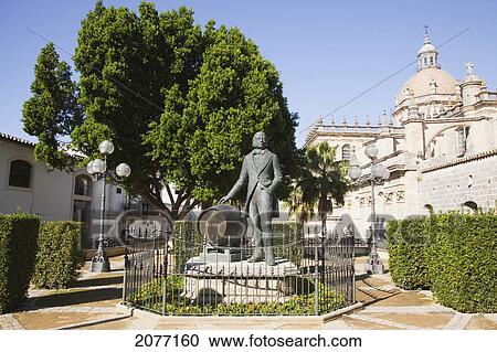 The Statue Of Tio Pepe With The Cathedral In The Background; Jerez De La Frontera Andalusia Spain View Large Photo Image Stock Image - The Statue Of Tio Pepe With The Cathedral In The Background; Jerez De La Frontera Andalusia Spain. Fotosearch