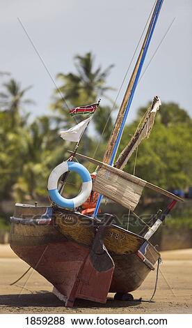 Stock Photo - Traditional Dhow Boat, Kipungani, Lamu Island, Kenya. Fotosearch