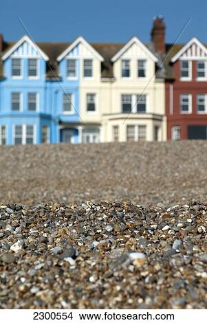 Picture - Traditional Victorian Seafront Houses Facing The Shingle Beach At Aldeburgh, Suffolk. Fotosearch