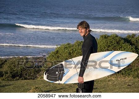 Stock Photo - Transkye, South Africa. Some Uncrowded And Secluded Beach Breaks Make A Great Place To Catch Some Great Waves Or Even Learn To Surf For The First Time At The Local Surf Schools.. Fotosearch