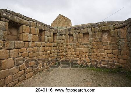 Stock Photograph - Trapezoidal Niches In The Acllahuasi (Dwelling Of The Virgins Of The Sun), Ingapirca Archaeological Complex, Canar, Ecuador. Fotosearch