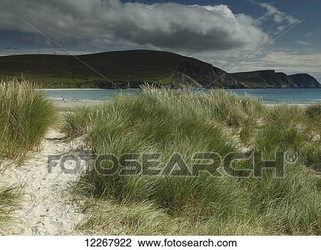 Stock Image - Trawmore beach in Keel on Achill island on the Wild Atlantic Way; County Mayo, Ireland. Fotosearch