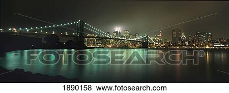 Stock Photo - Tribute In Light, Lower Manhattan On The Anniversary Of The 9/11 Attacks, Viewed From Empire State Park.. Fotosearch