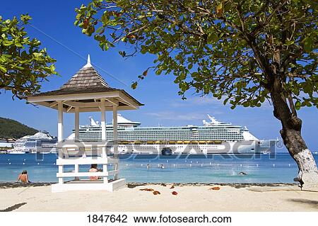 Stock Image - Turtle Beach; Ocho Rios, St. Ann's Parish, Jamaica, Caribbean. Fotosearch