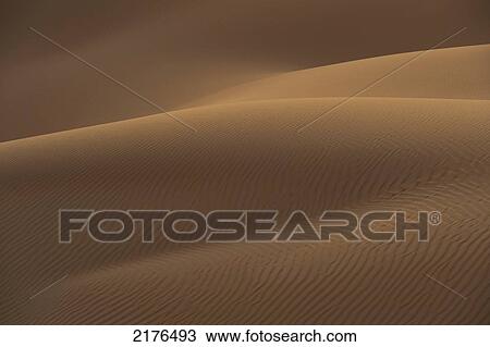 Stock Image - UAE, Abu Dhabi, Sand dunes; Liwa. Fotosearch