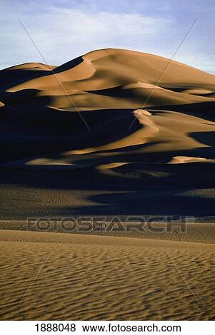 Stock Photo - Ubari Sand Sea Desert. Fotosearch