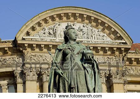 Uk, England, Birmingham, Victoria Statue And Council House. View Large Photo Image Stock Image - Uk, England, Birmingham, Victoria Statue And Council House.. Fotosearch