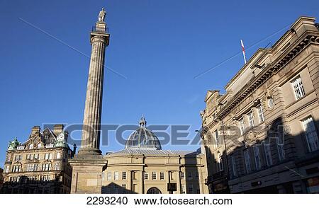 Stock Image - UK, England, Newcastle, Charles Grey's Monument and Georgian era buildings; Grainger Town. Fotosearch