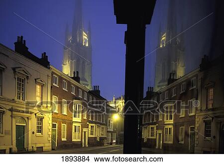 Picture - UK, Linolnshire, Street scene at night; Louth. Fotosearch