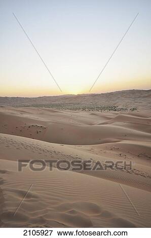 United Arab Emirates, Abu Dahbi, Empty Quarter, Liwa desert dune sunset View Large Photo Image Stock Photo - United Arab Emirates, Abu Dahbi, Empty Quarter, Liwa desert dune sunset. Fotosearch