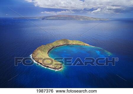 Stock Photograph - USA, Hawaii, Molokini and Kaho'olawe; Maui. Fotosearch