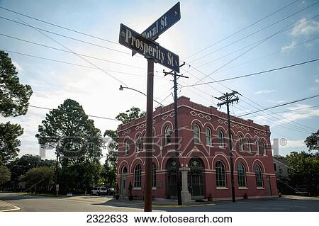 Stock Image - USA, Louisiana, Romanesque Bank Building; St Francisville. Fotosearch