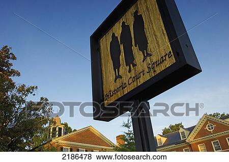 Stock Photo - USA, Virginia, Historic Court Square. Home to three U. S. Presidents (Thomas Jefferson James Madison and James Monroe) as well as home of the University of Virginia. City is also known for Jefferson's Monticello; Charlottesville. Fotosearch