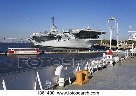 Uss Yorktown Aircraft Carrier, Patriots Point Naval & Maritime Museum, Charleston, South Carolina, Usa View Large Photo Image Stock Image - Uss Yorktown Aircraft Carrier, Patriots Point Naval & Maritime Museum, Charleston, South Carolina, Usa. Fotosearch