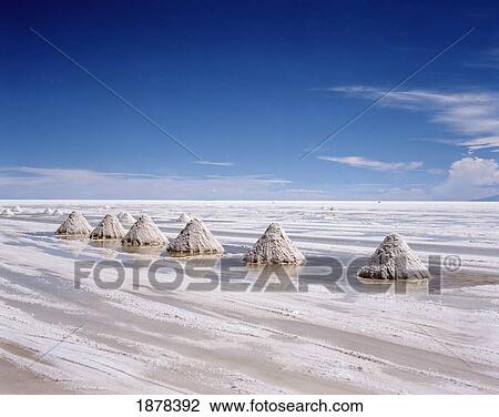 Uyuni Salt Flat View Large Photo Image Stock Image - Uyuni Salt Flat. Fotosearch