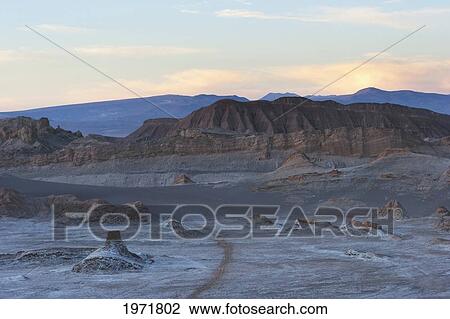 Stock Image - Valle De La Luna (Moon Valley) In The Cordillera De La Sal At Dusk, San Pedro De Atacama, Antofagasta Region, Chile. Fotosearch