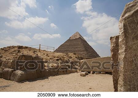 Stock Photo - Valley Temple And Pyramid Of Khafre (Chephren), Giza, Al Jizah, Egypt. Fotosearch