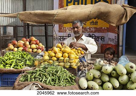 Stock Image - Vegetable Vendor, Mandawa, Rajasthan, India. Fotosearch