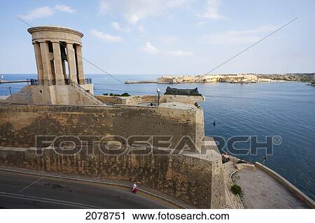 Victory Bell And War Siege Memorial, Valletta, Malta View Large Photo Image Stock Image - Victory Bell And War Siege Memorial, Valletta, Malta. Fotosearch