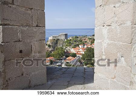 Picture - View Of Dubrovnik From Fort Minceta, Dubrovnik-Neretva, Croatia. Fotosearch