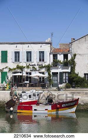 Picture - Views around marina and Harbour town of St Martin de Re, Ile De Re, France. Fotosearch