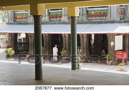 Stock Photo - Vishnupad Temple, Gaya, Bihar, India. Fotosearch